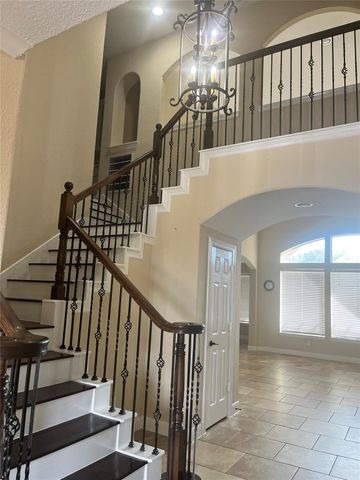 7606 Westmoreland Drive, Sugar Land, TX 77479