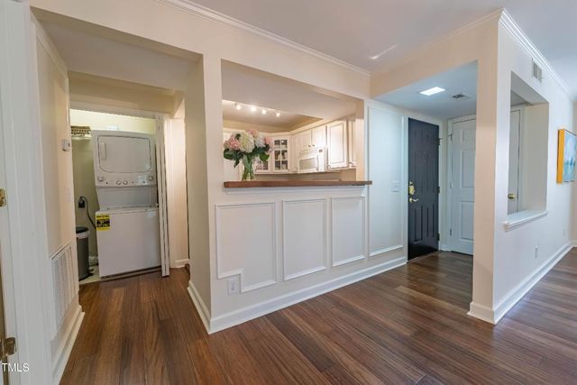 1211 Westview Lane 201, Raleigh, NC 27605