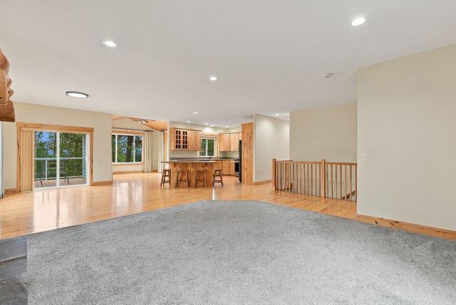 8322 W Cross Cut Rd, Deer Park, WA 99006