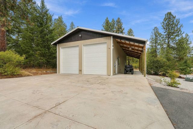 8322 W Cross Cut Rd, Deer Park, WA 99006