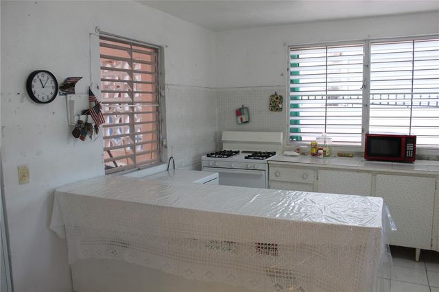 19 CALLE CORAL, Vieques, PR 00765