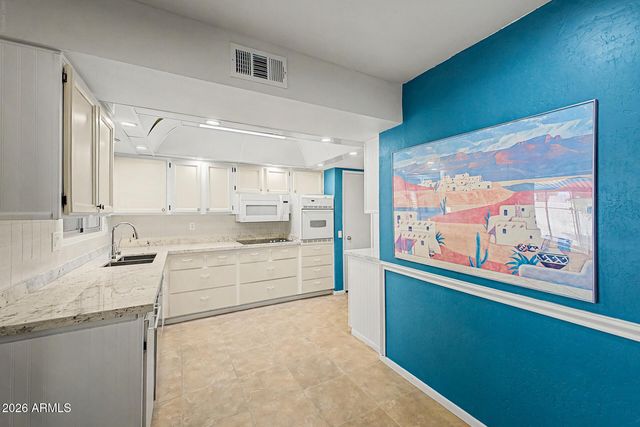 11426 N BLUE RIDGE Drive, Sun City, AZ 85351