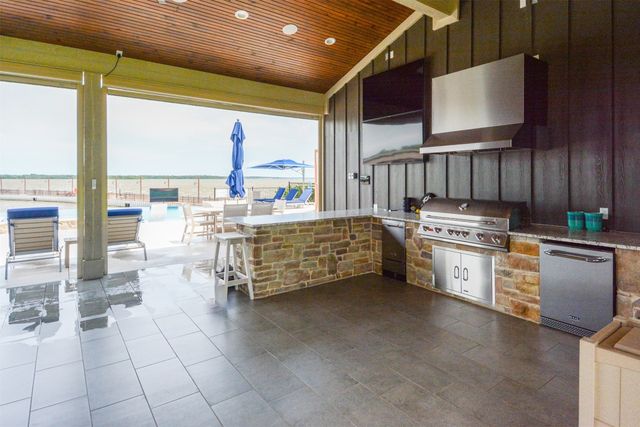 125 Pond Trail, Kemp, TX 75143