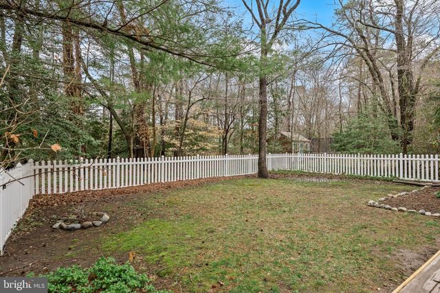 10 NORMANDY DR, Medford, NJ 08055