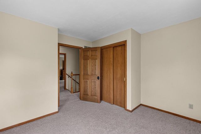 5836 Oakdale COURT, Grafton, WI 53024