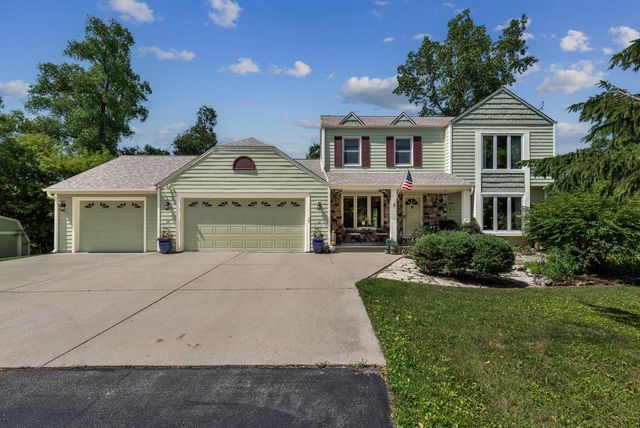 5836 Oakdale COURT, Grafton, WI 53024