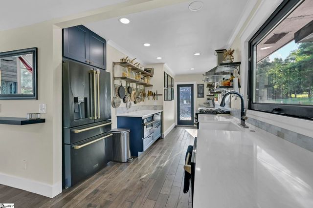 33 Souther Road, Hendersonville, NC 28732