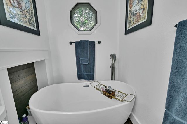 33 Souther Road, Hendersonville, NC 28732