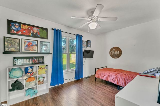 33 Souther Road, Hendersonville, NC 28732