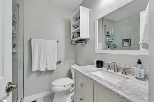 33 Souther Road, Hendersonville, NC 28732