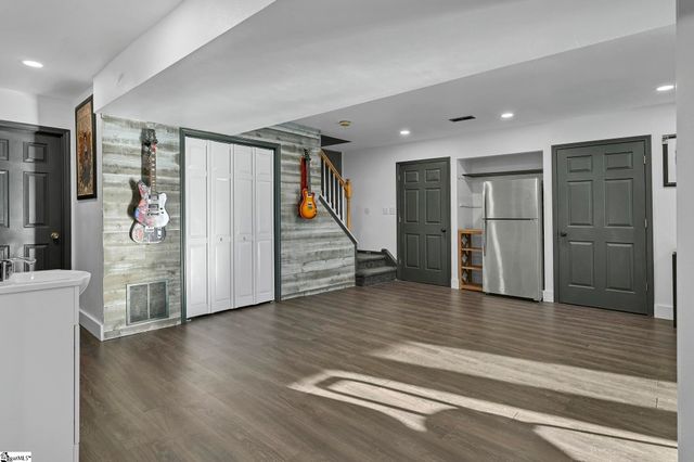 33 Souther Road, Hendersonville, NC 28732