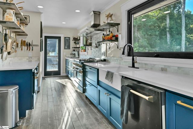 33 Souther Road, Hendersonville, NC 28732