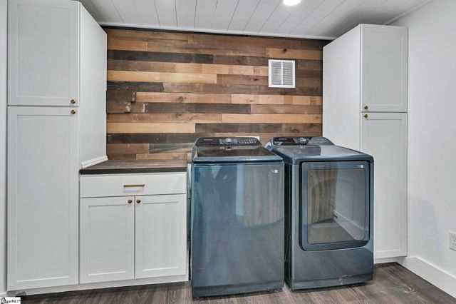 33 Souther Road, Hendersonville, NC 28732