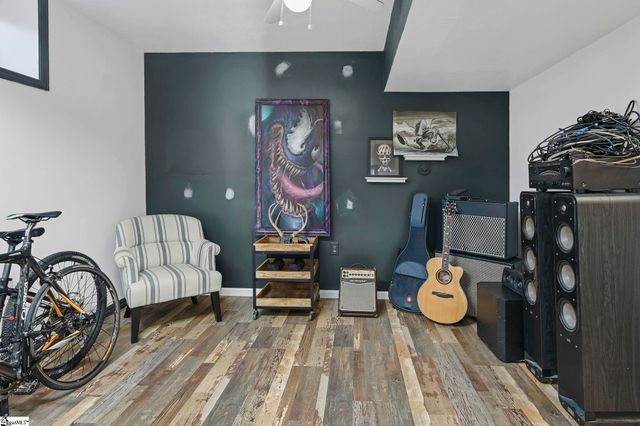 33 Souther Road, Hendersonville, NC 28732