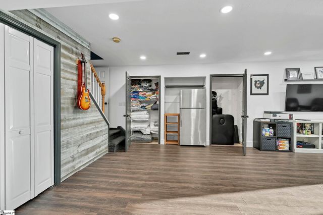33 Souther Road, Hendersonville, NC 28732