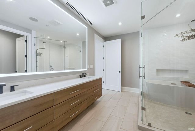 202 W Berry St Ste 730, Fort Wayne, IN 46802