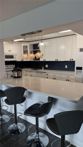 2681 S Course Dr 406, Pompano Beach, FL 33069