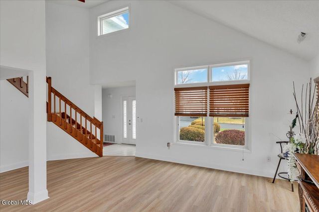 33 Rockefeller Boulevard, East Greenbush, NY 12144