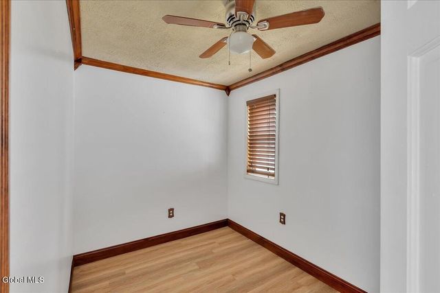 33 Rockefeller Boulevard, East Greenbush, NY 12144