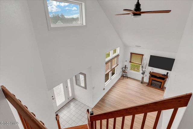 33 Rockefeller Boulevard, East Greenbush, NY 12144