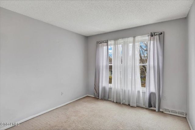 33 Rockefeller Boulevard, East Greenbush, NY 12144