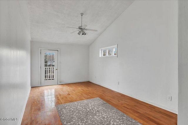 33 Rockefeller Boulevard, East Greenbush, NY 12144