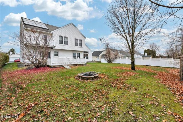 33 Rockefeller Boulevard, East Greenbush, NY 12144