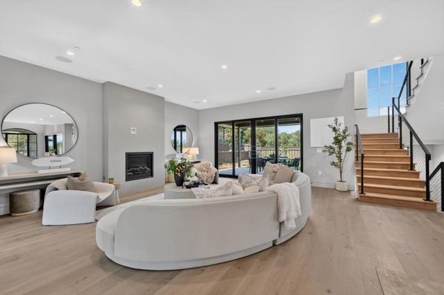 103 Sporleder Court, Los Gatos, CA 95032