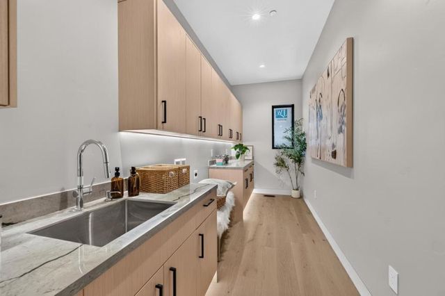 103 Sporleder Court, Los Gatos, CA 95032