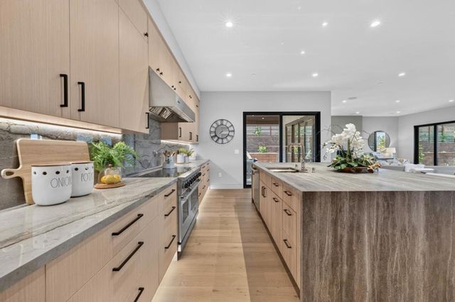 103 Sporleder Court, Los Gatos, CA 95032