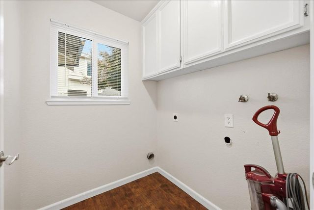 1117 Ravine View Dr, Roseville, CA 95661