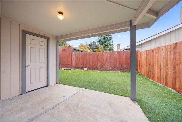 1117 Ravine View Dr, Roseville, CA 95661