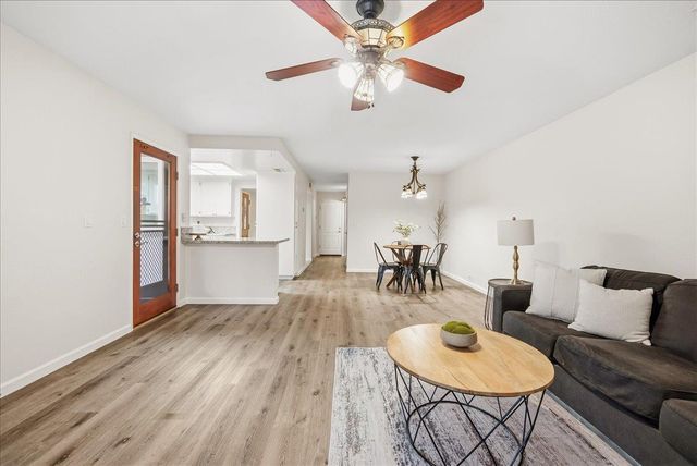 1117 Ravine View Dr, Roseville, CA 95661