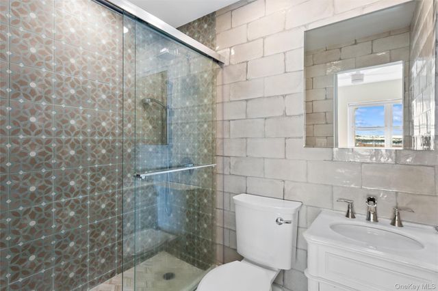 2 Richmond Road 2A, Lido Beach, NY 11561