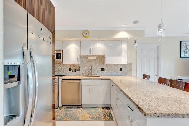 300 Diplomat Pkwy 606, Hallandale Beach, FL 33009