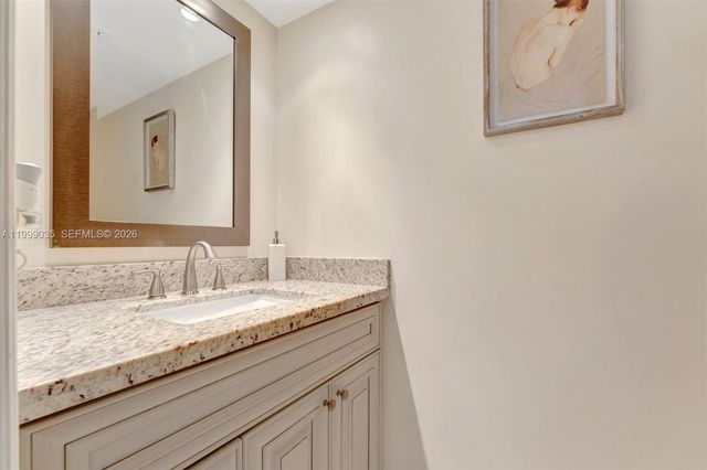 300 Diplomat Pkwy 606, Hallandale Beach, FL 33009