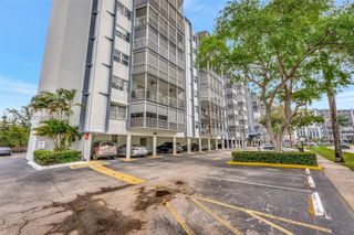 300 Diplomat Pkwy 606, Hallandale Beach, FL 33009