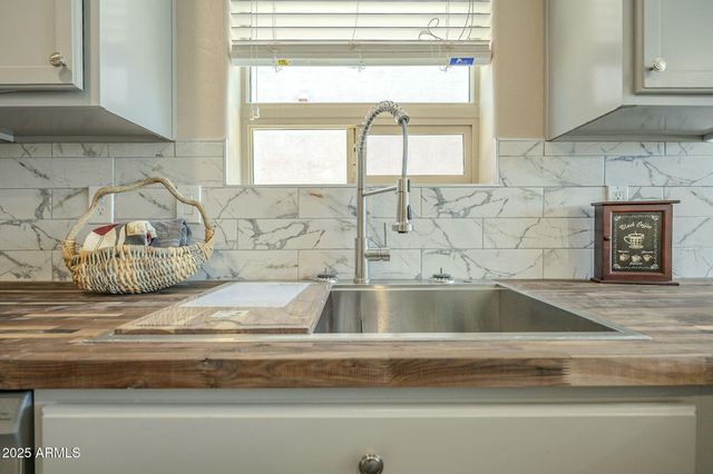 4582 E JADEITE Drive, San Tan Valley, AZ 85143