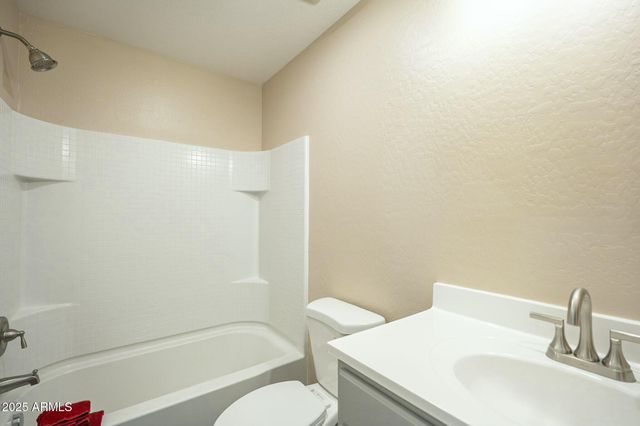 4582 E JADEITE Drive, San Tan Valley, AZ 85143