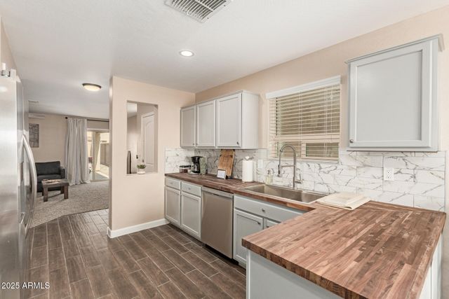 4582 E JADEITE Drive, San Tan Valley, AZ 85143