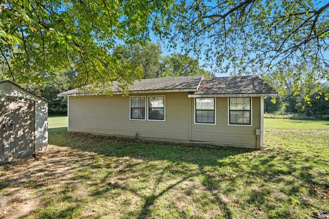 63176 E 282 Road, Grove, OK 74344