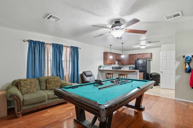 63176 E 282 Road, Grove, OK 74344