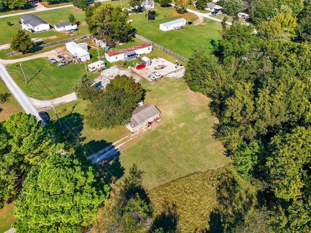 63176 E 282 Road, Grove, OK 74344