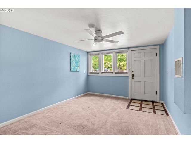 1960 ALDER St, Eugene, OR 97405