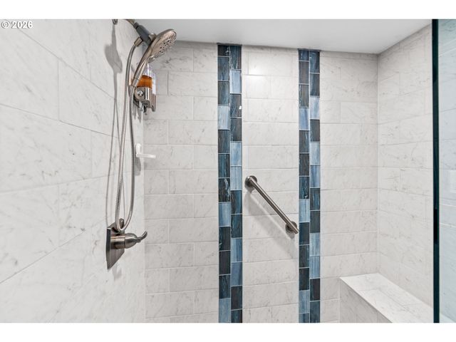 1960 ALDER St, Eugene, OR 97405