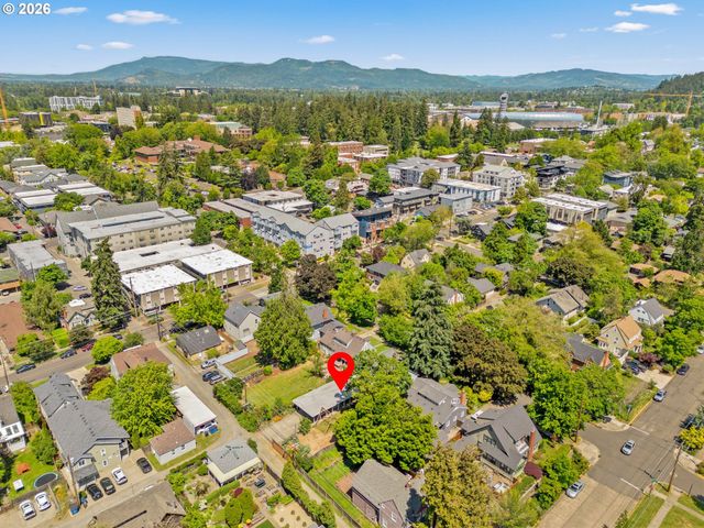 1960 ALDER St, Eugene, OR 97405