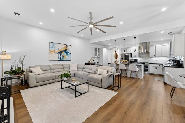 3221 Amethyst Way, Turlock, CA 95382