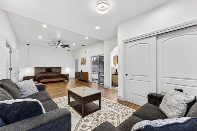 3221 Amethyst Way, Turlock, CA 95382