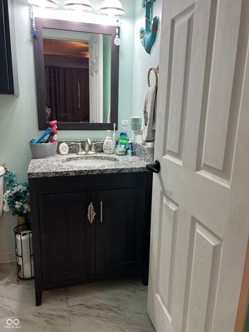 849 Center Street, Greenfield, IN 46140