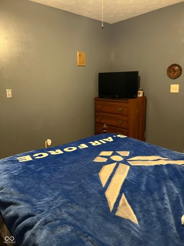 849 Center Street, Greenfield, IN 46140